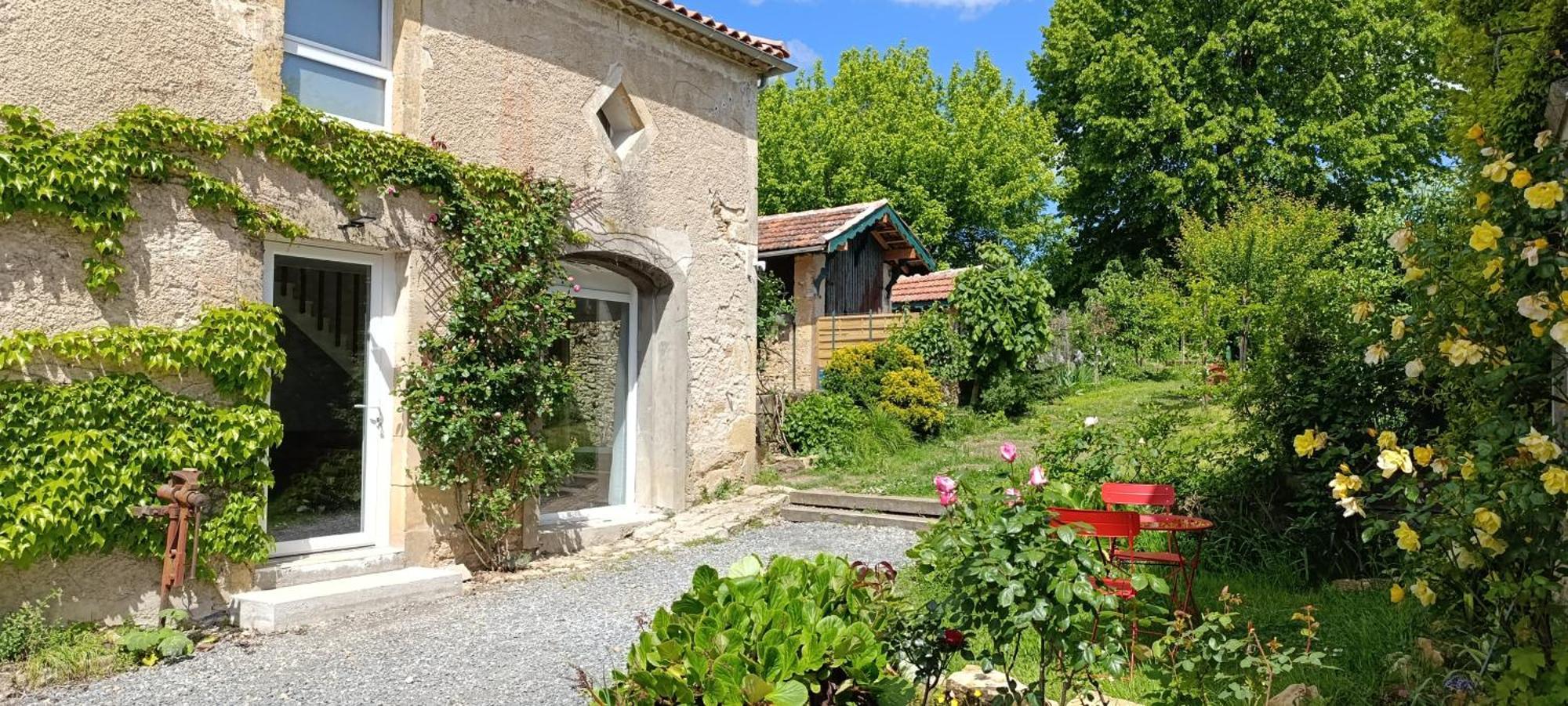 Saint-Pierre-d'Aurillac Maison Irondas מראה חיצוני תמונה