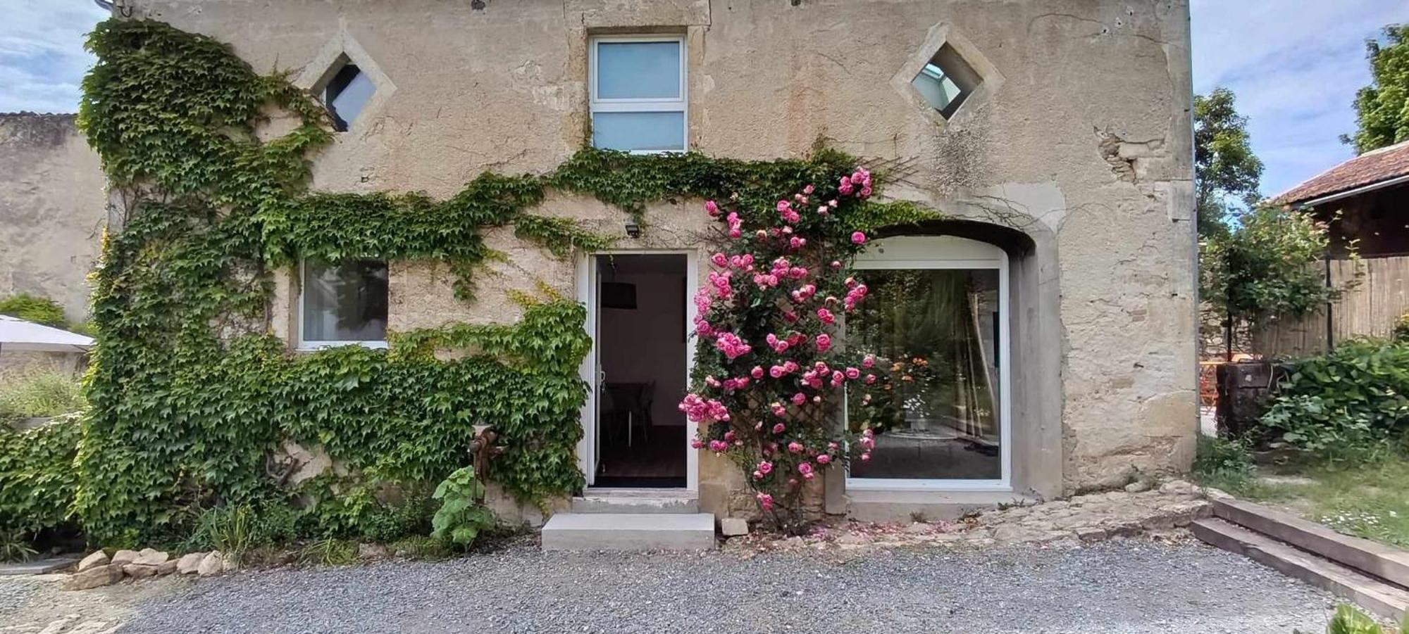 Saint-Pierre-d'Aurillac Maison Irondas מראה חיצוני תמונה