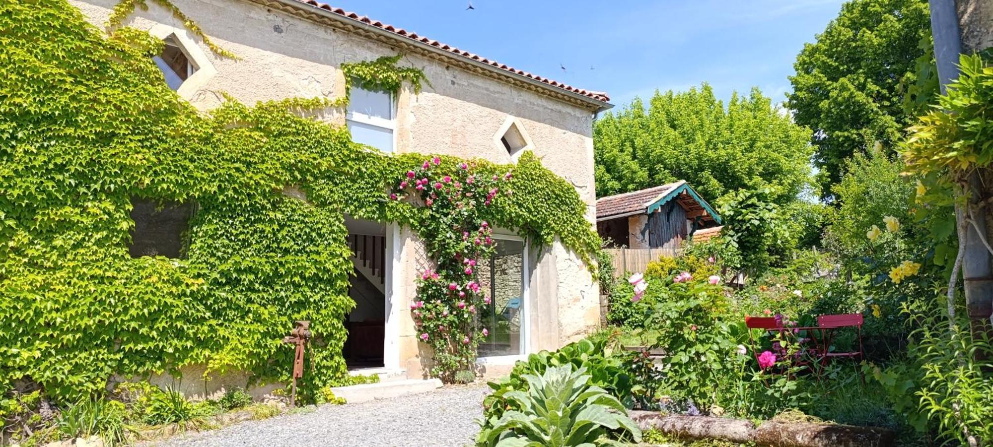 Saint-Pierre-d'Aurillac Maison Irondas מראה חיצוני תמונה